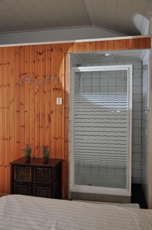 Vakantiepark De Bronzen Eik Sellingen Room photo