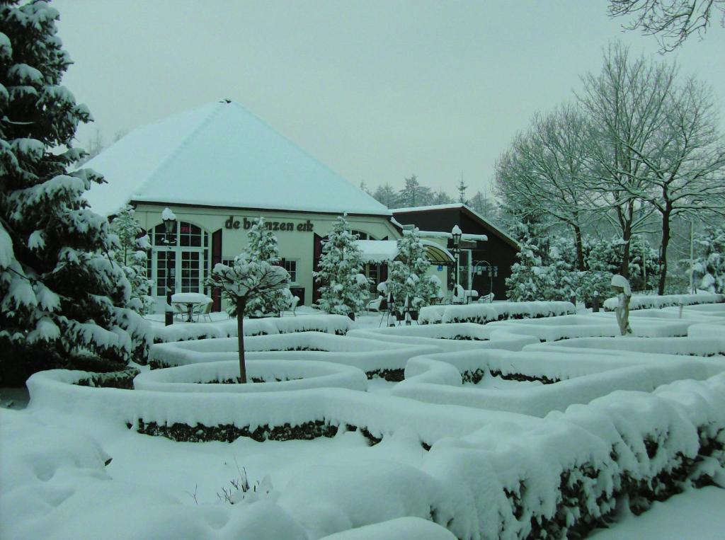 Vakantiepark De Bronzen Eik Sellingen Exterior photo